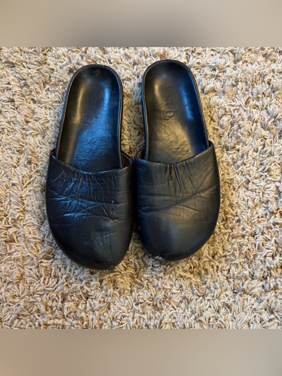 Lisa b Shoes - Lisa B Slip On Loafers size 8